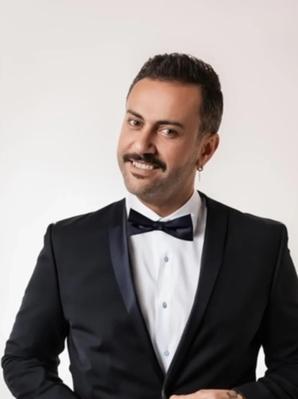 Ixvéne marka yüzü, saç tasarımcısı Murat Kanaatlı